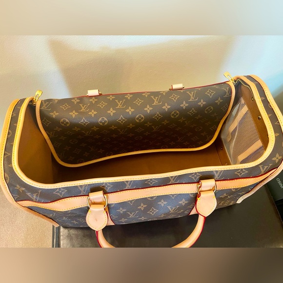 French Luxury Monogram Pet Carrier - Picture 3 of 9